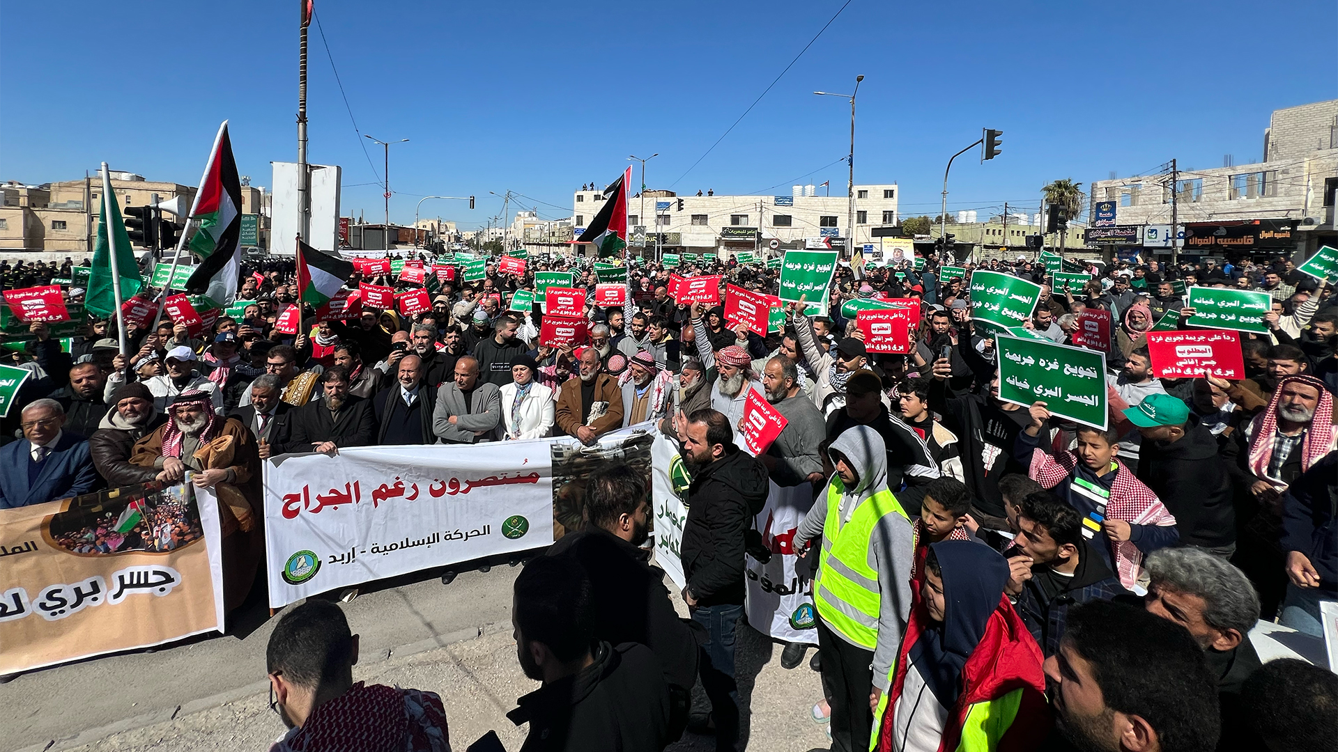 رفض الجسر البري.. عنوان فعاليات مناصرة غزة الأبرز في الأردن