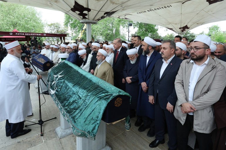 ISTANBUL, TURKIYE - APRIL 23: Turkish President Recep Tayyip Erdogan attends a funeral ceremony of Hasan Kilic, the leader of Ismailaga Community, who passed away at the age of 94, at Fatih Mosque in Istanbul, Turkiye on April 23, 2024. ( Mustafa Kamacı - Anadolu Agency )