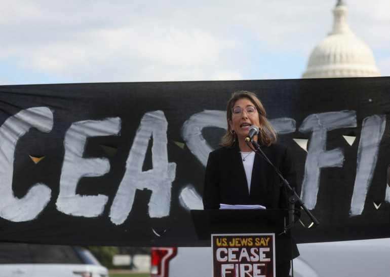 Canadian author and activist Naomi Klein takes part in a protest calling for a ceasefire in Gaza outside the U.S. Capitol, in Washington, U.S., October 18, 2023. REUTERS/Leah Millis REFILE - QUALITY REPEAT