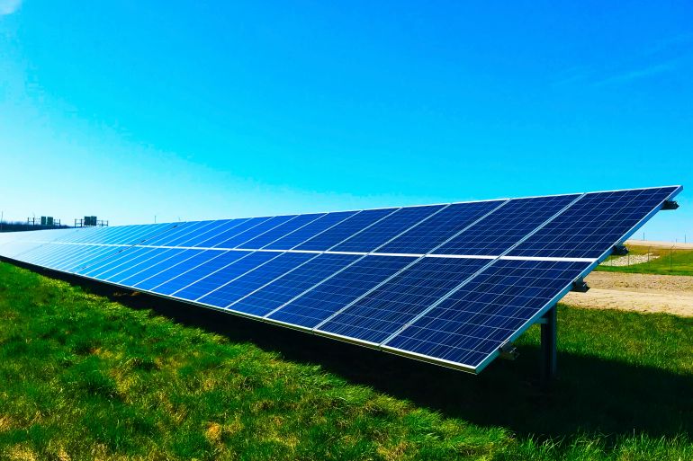 يشير بحث جديد، لعلماء من جامعة كامبريدج البريطانية، إلى طرق أخرى جديدة لتوليد الطاقة الشمسية بشكل أفضل من وضعها الحالي. (أن سبلاش)