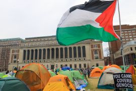 الطلاب المشاركون في الاحتجاجات نددوا بالدعم الأميركي لإسرائيل (وكالة الأناضول)
