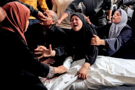 استهداف المدنيين متواصل بغزة رغم النداءات الدولية لوقف إطلاق النار (الفرنسية)