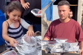 الشيف الغزاوي شقورة اشتهر بفيديوهاته التي توثق إعداده الطعام للأطفال النازحين من مواد أولية بدائية (مواقع التواصل)