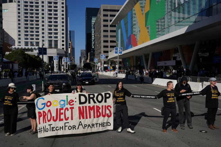 Local activists and tech workers protest against Google and Amazon's Project Nimbus contract with the Israeli military and government, outside the Google Cloud Next Conference in San Francisco, California, U.S. August 29, 2023. REUTERS/Loren Elliott