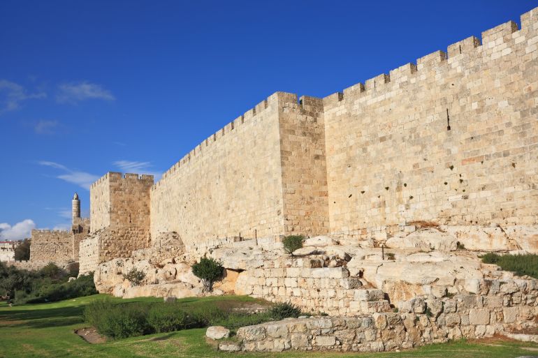 من معالم القدس    تعرف على مساجد البلدة القديمة بالقدس Shutterstock_121328569-1713173427