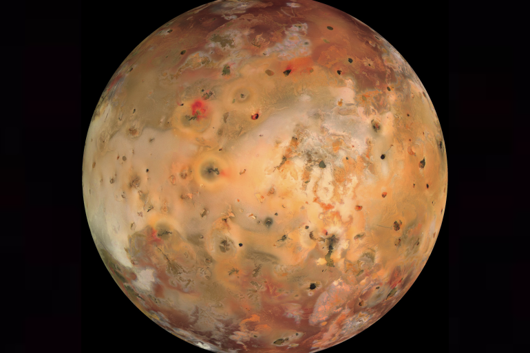 Io, volcanic moon closest to planet Jupiter. High resolution image.(شترستوك)