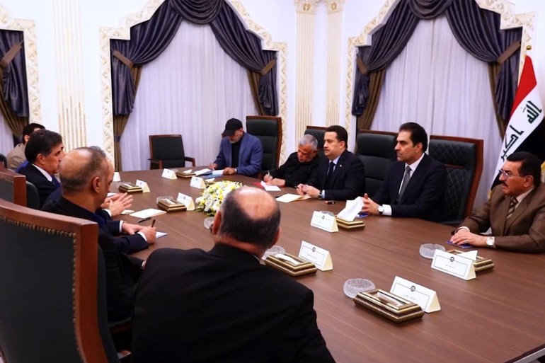 اجتماع رئيس الوزراء العراقي برئيس إقليم كردستان نيجيرفان بارزاني- صورة من وكالةالانباء العراقية