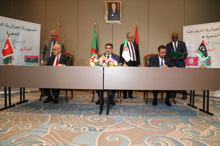 Signing of an agreement to establish a consultative mechanism on groundwater management between Algeria, Tunisia and Libya (communication sites)