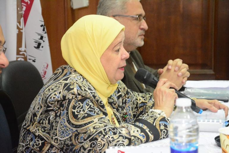 _أ.د سهام صلاح الدين الهواري تؤكد أن الوطن العربي غني بالنباتات الطبية القادرة على شفاء العديد من الأمراض الصعبة