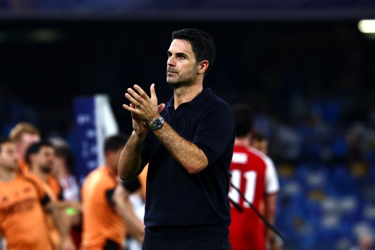 NAPLES, ITALY - SEPTEMBER 09: Head coach of Arsenal FC Mikel Arteta salutes his fans after the UEFA Champions League 2026/27 League Phase MD1 match between SSC Napoli and Arsenal FC at Stadio Diego Armando Maradona on September 09, 2026 in Naples, Italy. (Photo by Maurizio Lagana/Getty Images)