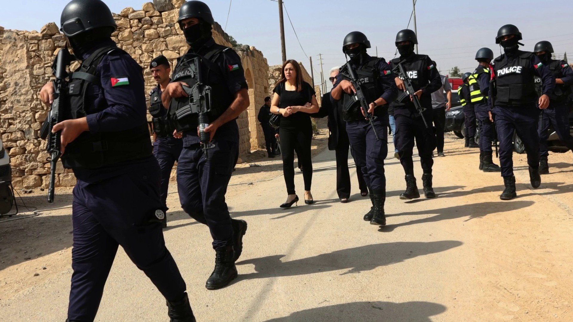 سقوط منفذي هجوم الكرك وقصة طبيب مصري مشرد في اليمن تشغل المنصات