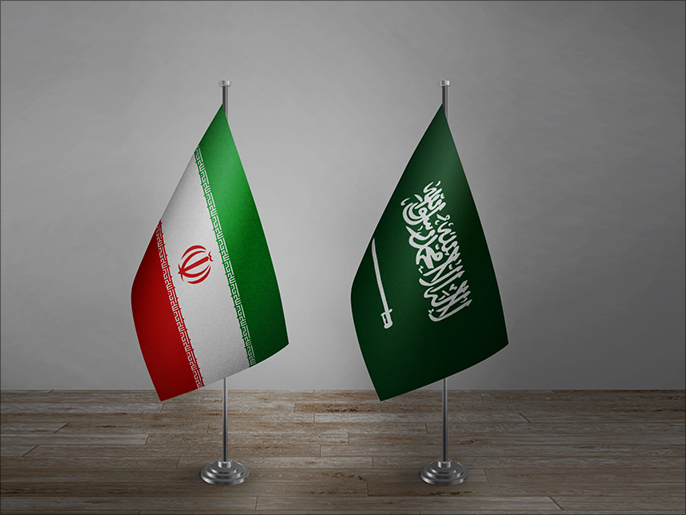 علم السعودية وعلم إيران