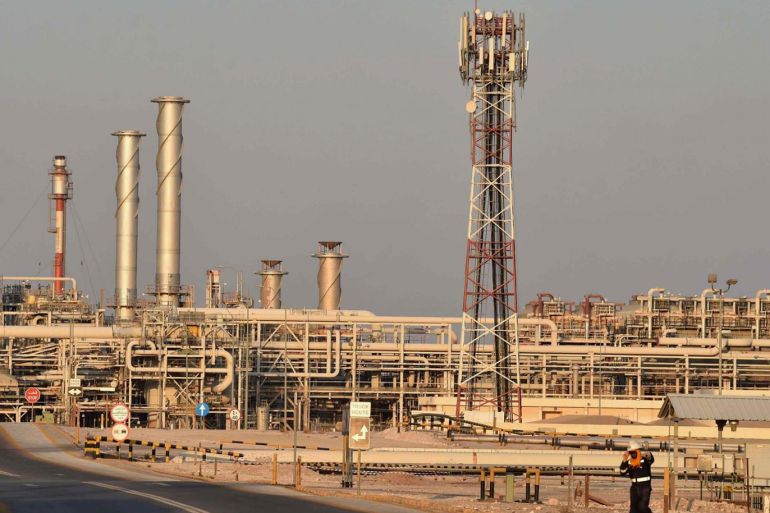 جمهور الجزيرة يمنح تراجع أسعار النفط لقب "حدث الأسبوع"